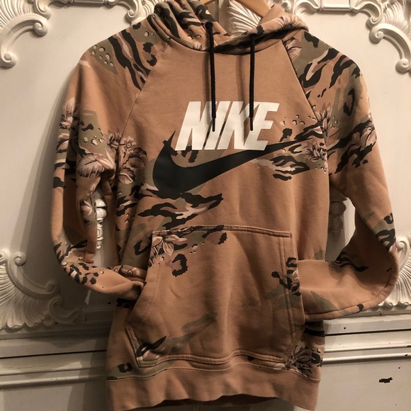 Nike Tops - Nike Camo Hoodie